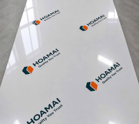Ván nhựa PVC 3 lớp Hoa Mai cốt đen dày 17mm
